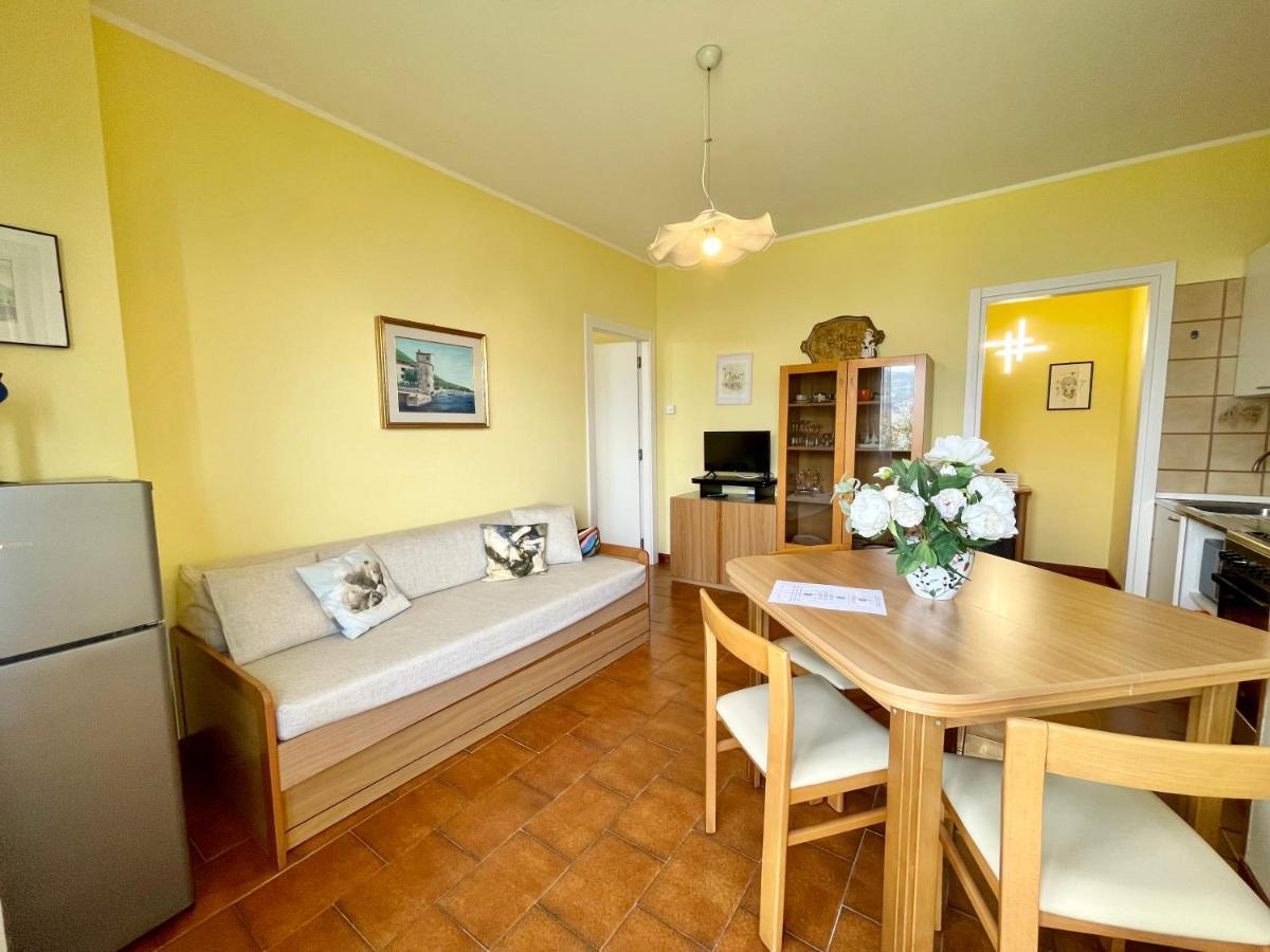 Casa Rosa Apartments มัลเชซิเน ภายนอก รูปภาพ