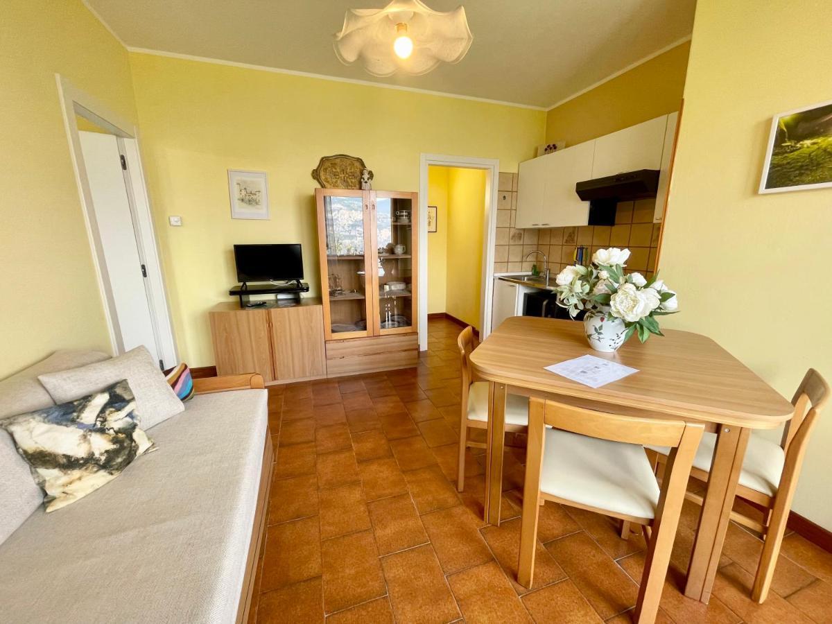 Casa Rosa Apartments มัลเชซิเน ภายนอก รูปภาพ